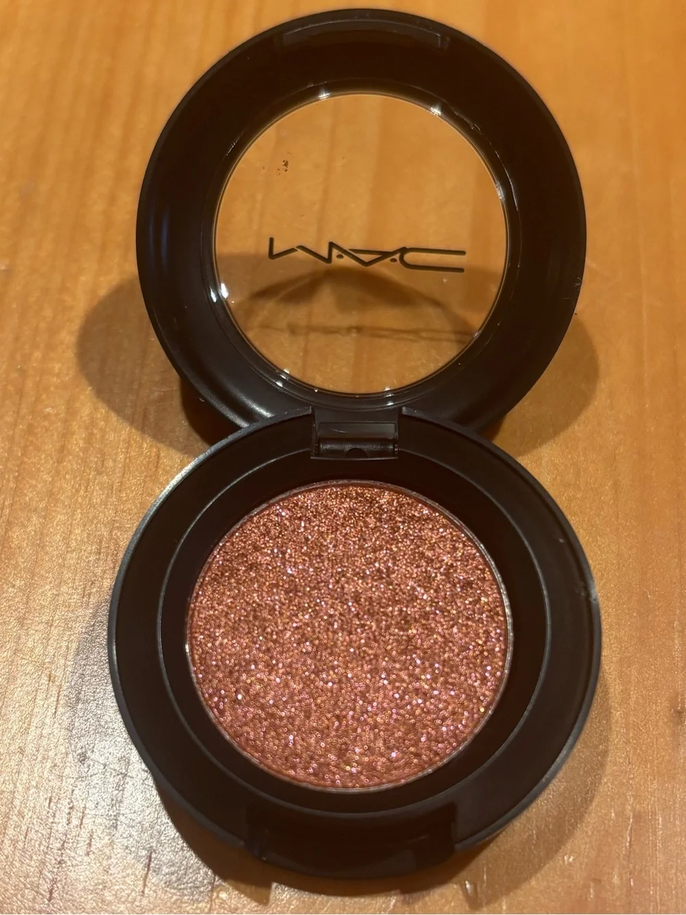 MAC Glitter Eye Shadow Let’s Roll